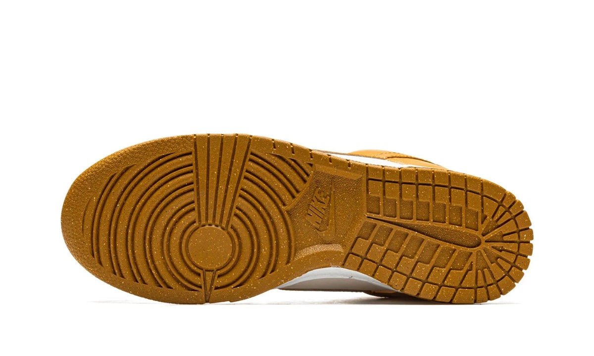 DUNK LOW NEXT NATURE "Gold / Phantom"