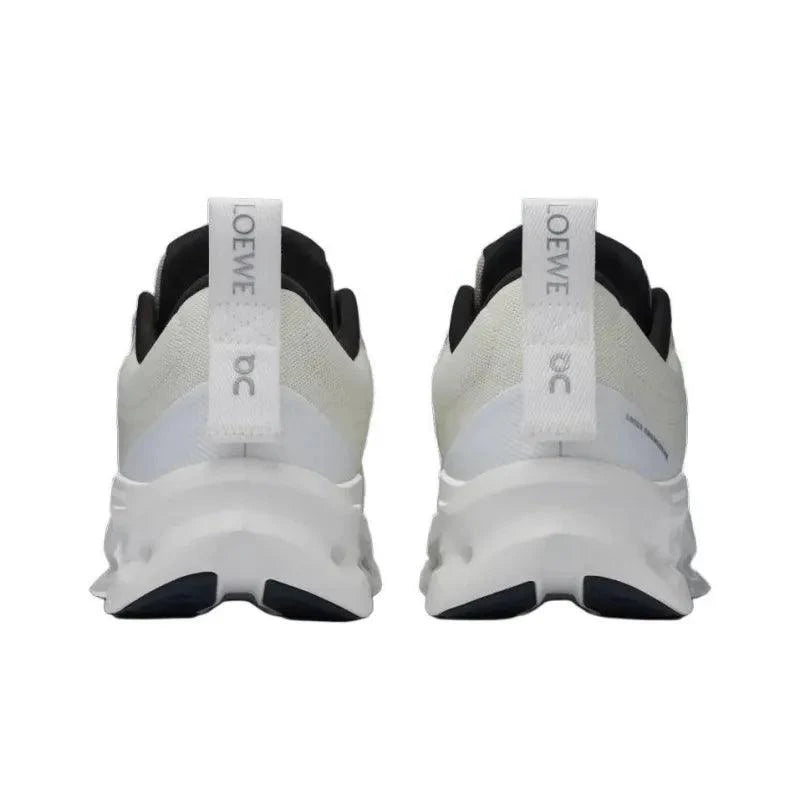 On Running Cloudtilt 2 Loewe Sand" White"