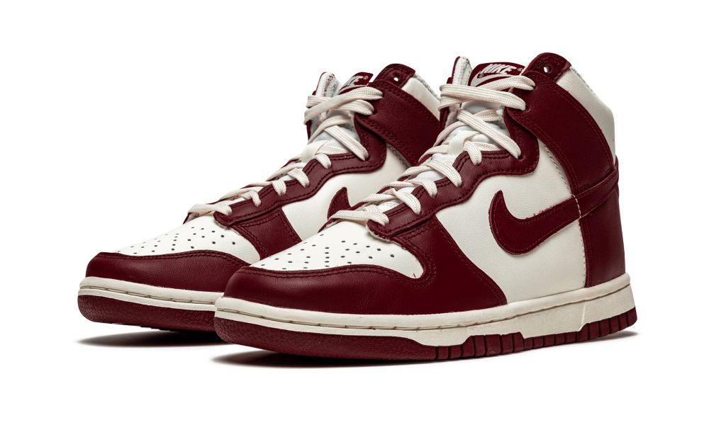 DUNK HIGH "Team Red"