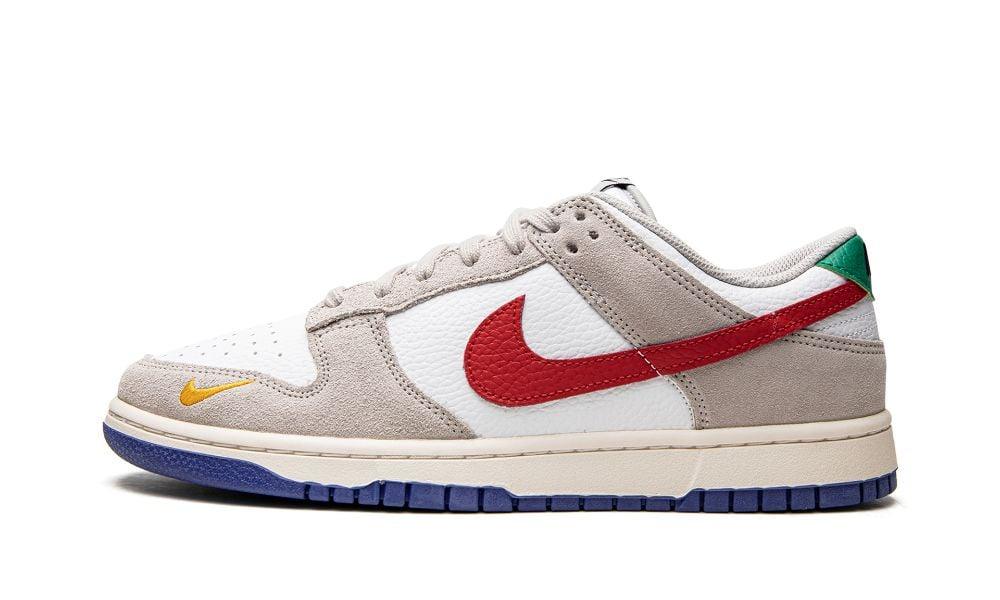 NIKE DUNK LOW