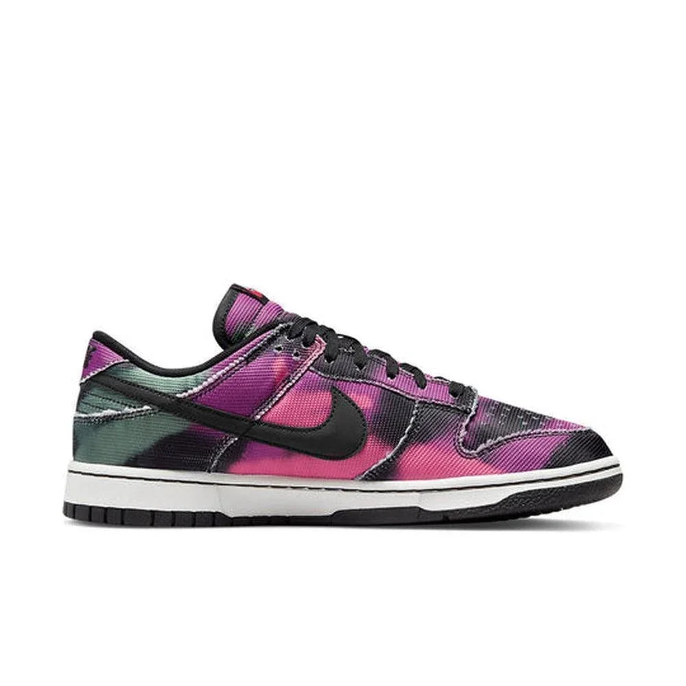 Nike Dunk Low “Graffiti”
