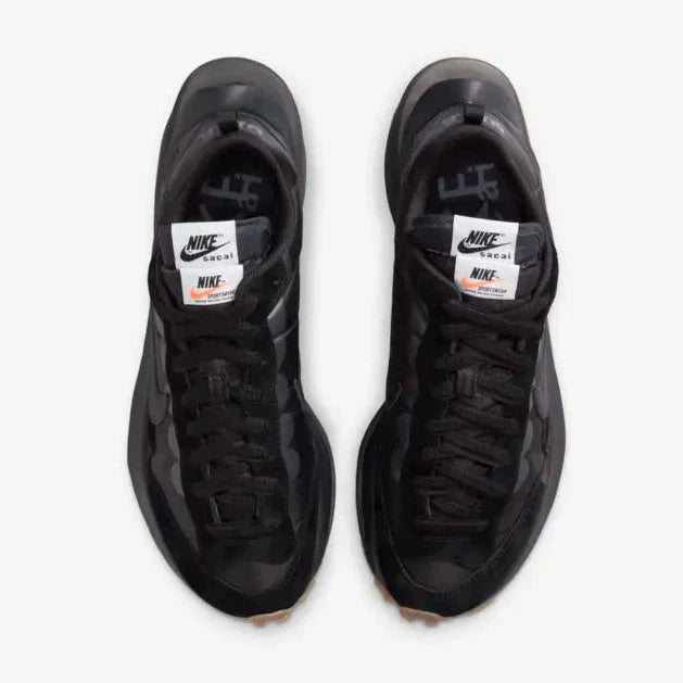 Nike Vaporwaffle Sacai  Black And Gum