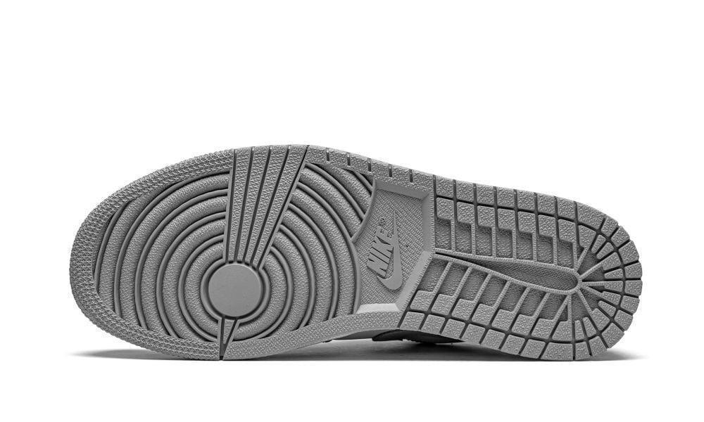 Nike Air Jordan 1 Low "Light Smoke Grey"