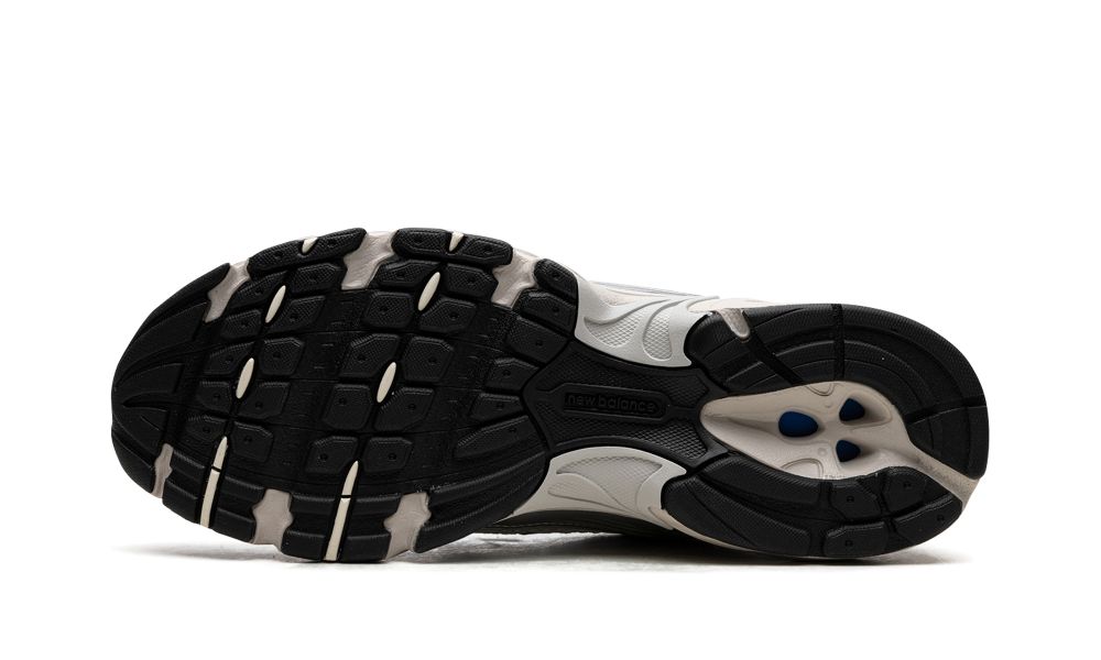 530 "Steel Grey"