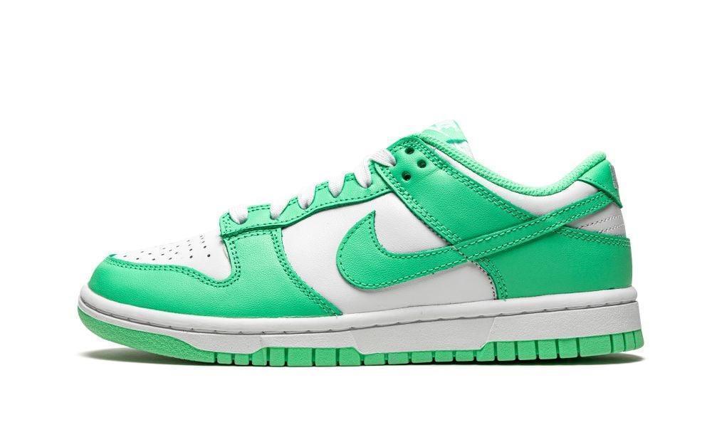 DUNK LOW WMNS"Green Glow"