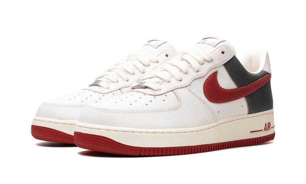 Nike Air Force 1 Low "Chicago"