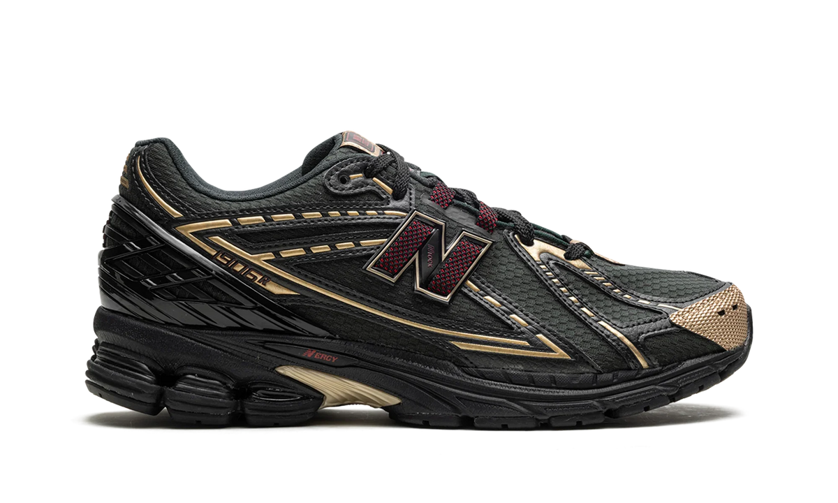 New Balance 1906R "Kith - Black"