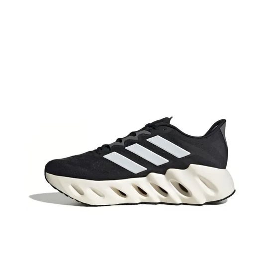 Adidas Switch FWD "black/White"