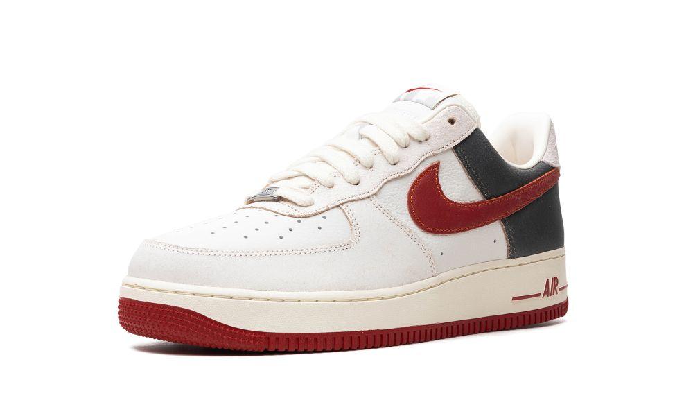 Nike Air Force 1 Low "Chicago"