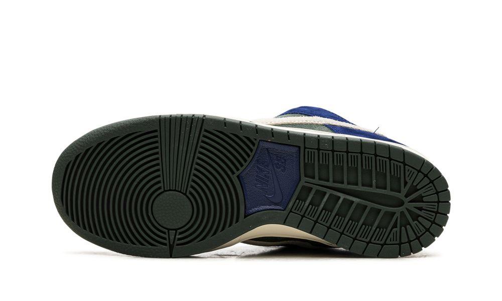 Nike SB Dunk "Deep Royal Blue"