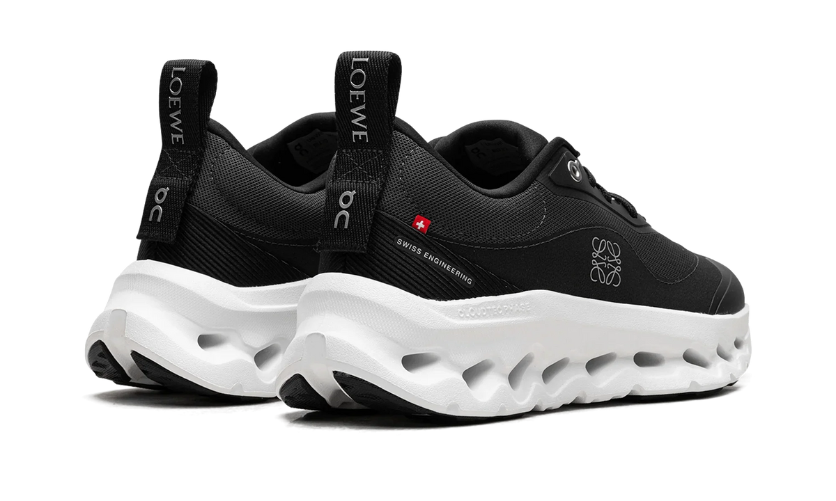 On running Cloudtilt "Loewe - Black"