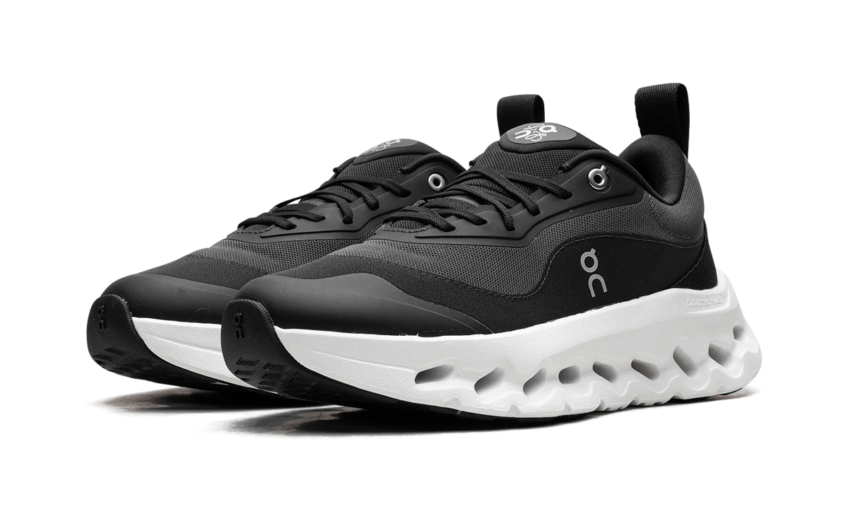 On running Cloudtilt "Loewe - Black"