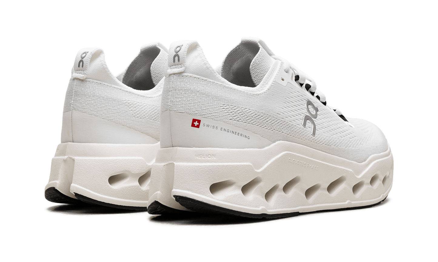 On running Cloudsurfer Max "White"