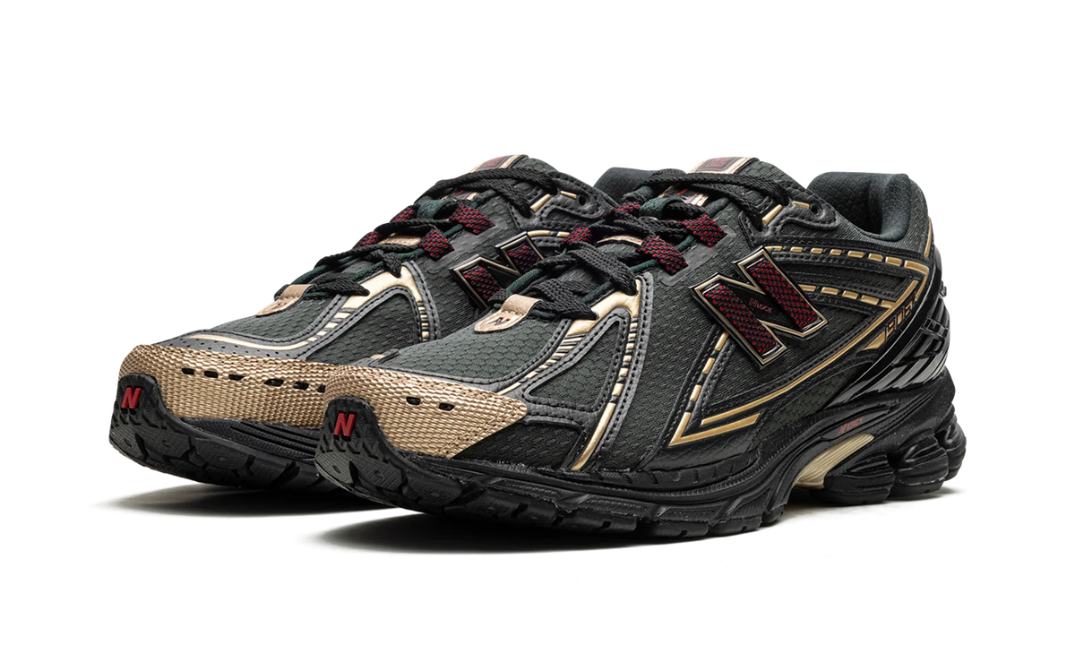 New Balance 1906R "Kith - Black"