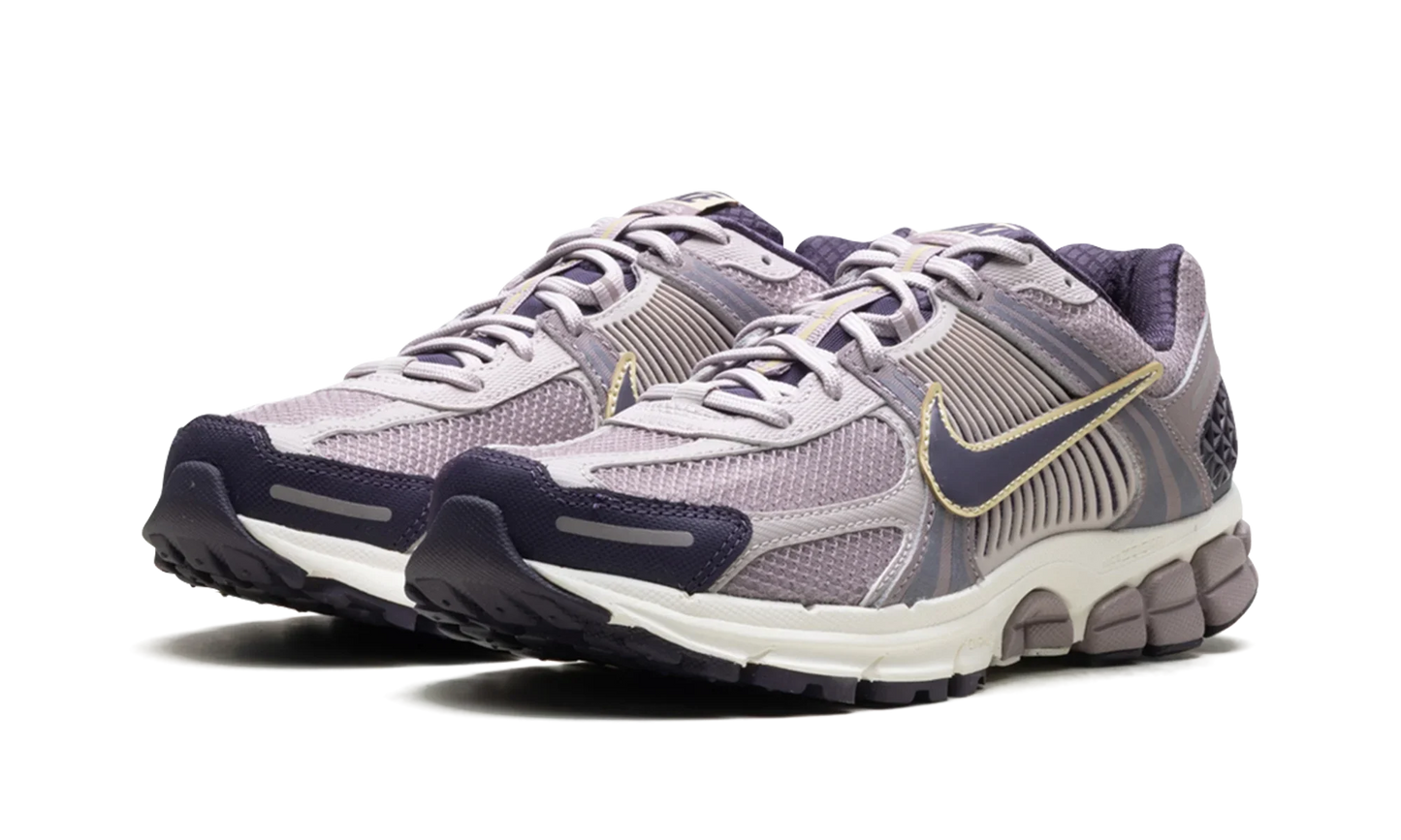 Zoom Vomero 5 "Platinum Violet"