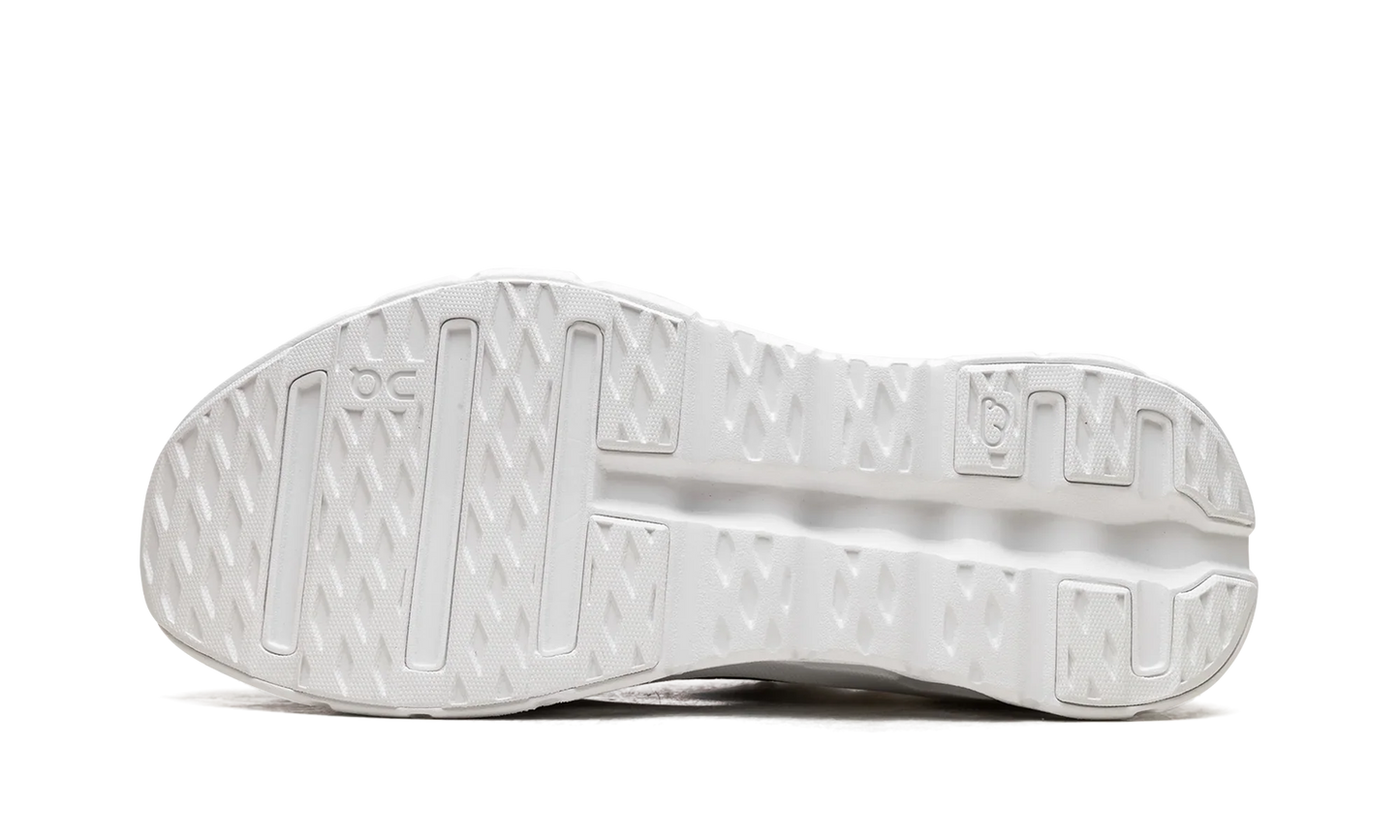 On  Running Cloudtilt "LOEWE All White"